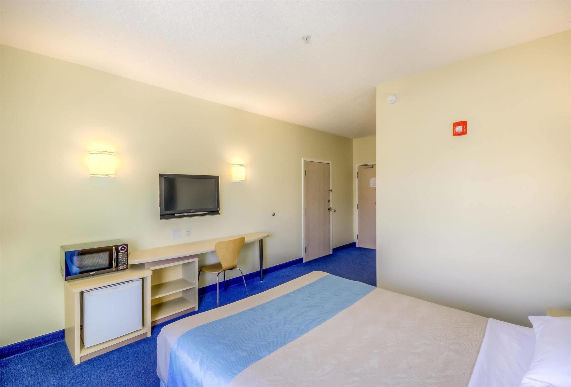 Motel 6-Estevan, Sk Dış mekan fotoğraf